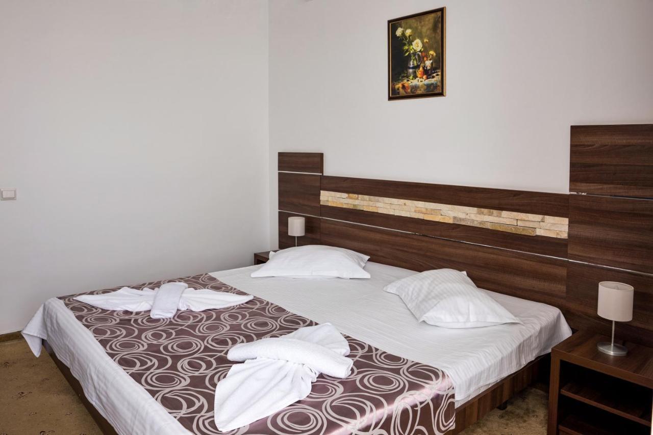 Complex Hotelier Steaua De Mare - Hotel Meduza Eforie Nord Ngoại thất bức ảnh