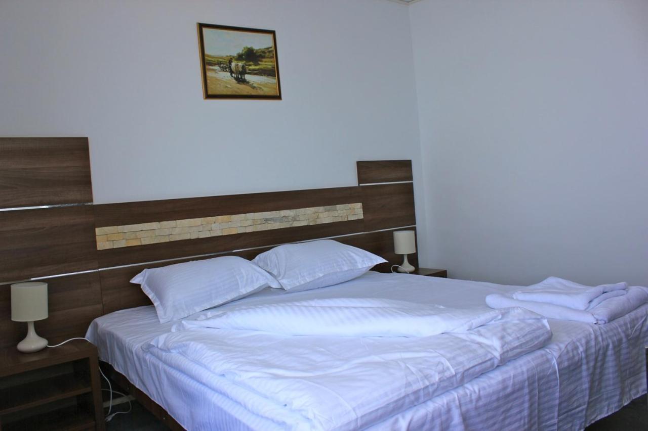 Complex Hotelier Steaua De Mare - Hotel Meduza Eforie Nord Ngoại thất bức ảnh